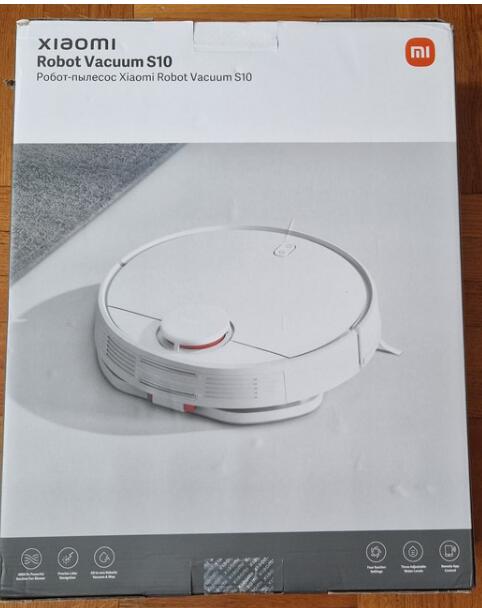 The packaging for Xiaomi Robot Vacuum S10